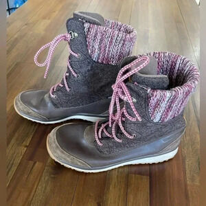 Salomon sweater knit boots